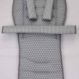 Conjunto a juego para  "Emmaljunga ", estrellas /rayas color gris