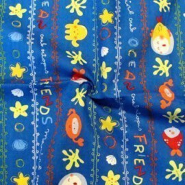 Tela color azul ,estampada peces