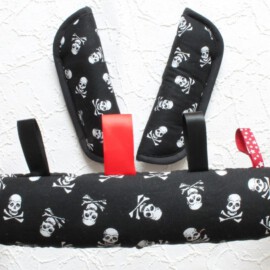 Funda para la barra + cubrecinturones, calaveras de color negro