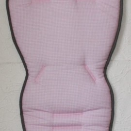 Colchoneta para "Quinny" ,cuadros Vichy de colorblanco/rosa/gris