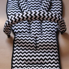 Conjunto a juego para  "Bugaboo", Zig Zag ” de color negro /blanco