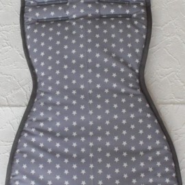 Colchoneta para silla de coche, estrellas gris