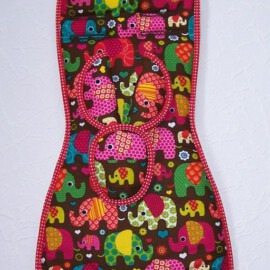 Conjunto a juego para silla de coche,  dibujos de elefantes