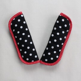 Cubre cinturones ,color negro con lunares