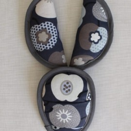 Cubre cinturones para silla de coche, Tela gris con dibujos de Manzanas