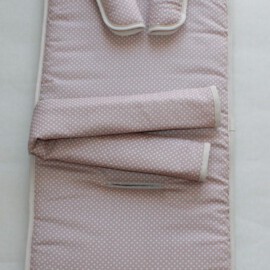 Conjunto a juego para   "Hesba Condor Coupé " ,tela con lunares de color beige