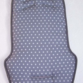 Colchoneta para "maxi-cosi mura ",Tela de color gris con estrellas