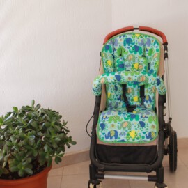 Conjunto a juego para  "Bugaboo" , Tela con dibujos de elefantes ,mint