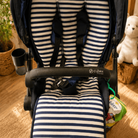 Colchoneta para "Cybex " , tela de rayas de color negro /blanco